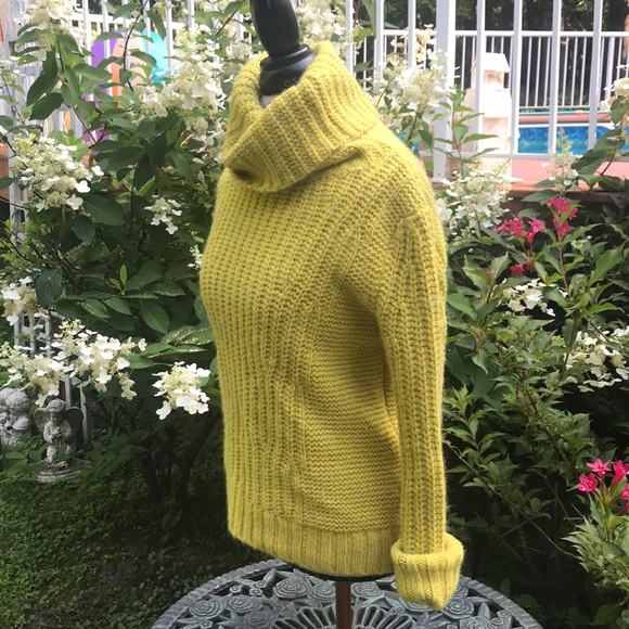 BANANA REPUBLIC ITALIAN YARN CHUNKY KNIT SWEATER S - Picture 4 of 6